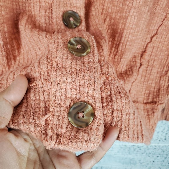 Two by Vince Camuto Women Knitted Cardigan Button Front Closure Coral Sweater - Picture 7 of 10